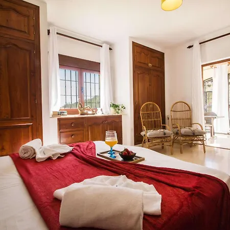 Villa Moskoa - Plusholidays *