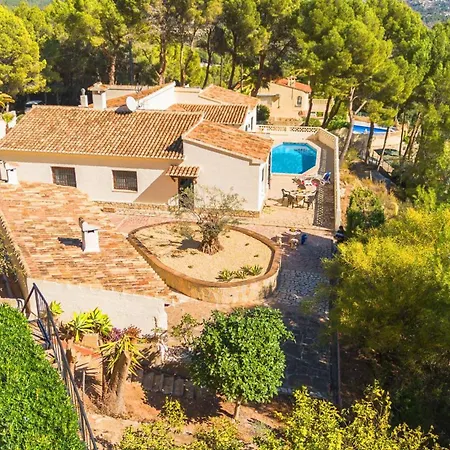 Villa Moskoa - Plusholidays *