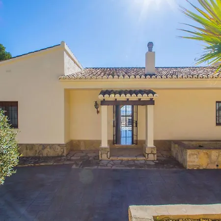 Villa Moskoa - Plusholidays