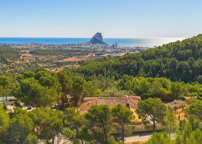 Moskoa - Plusholidays Villa *