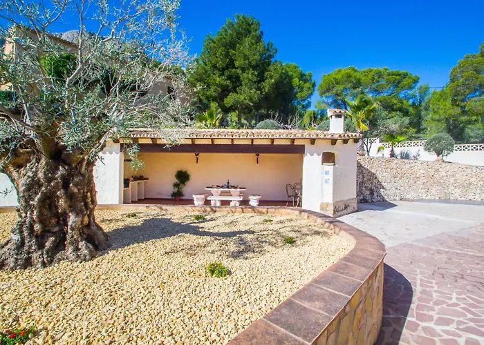 Moskoa - Plusholidays * Calpe