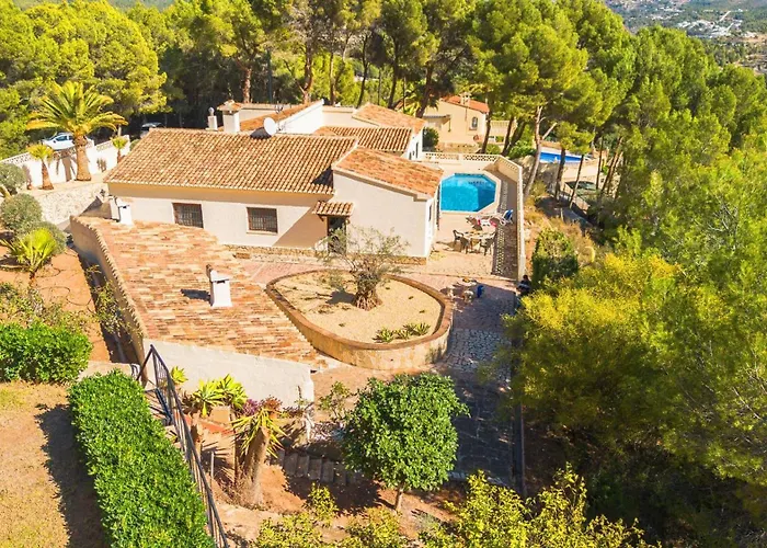 Villa Moskoa - Plusholidays *