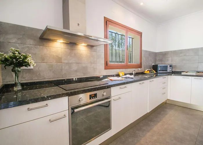 Moskoa - Plusholidays * 卡尔佩